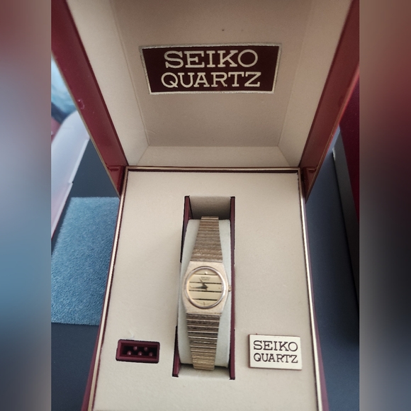 Seiko Accessories - Vintage Seiko SX Watch Women Gold Tone Gold Dial 18mm Round